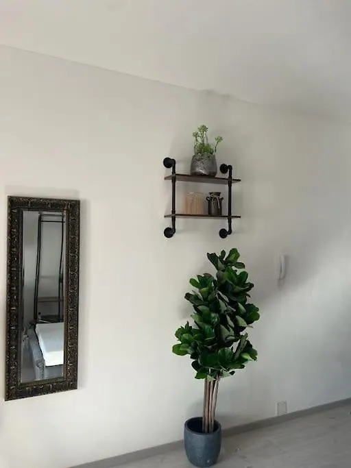 Leo'S Corner In Milan Apartment 0*,